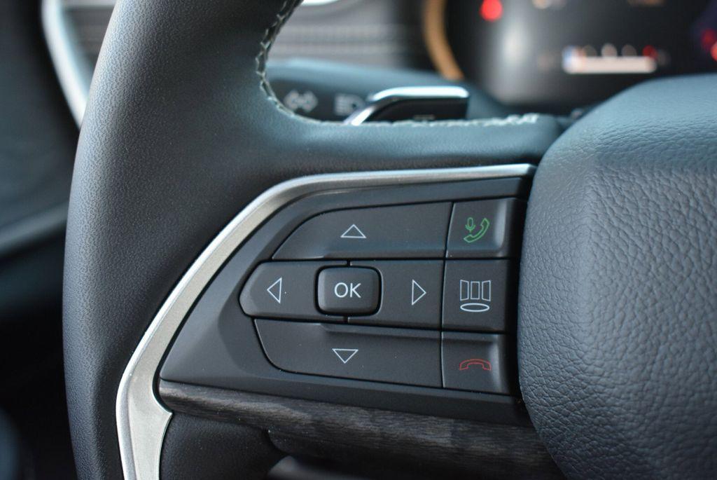 used 2025 Jeep Grand Cherokee car, priced at $41,969