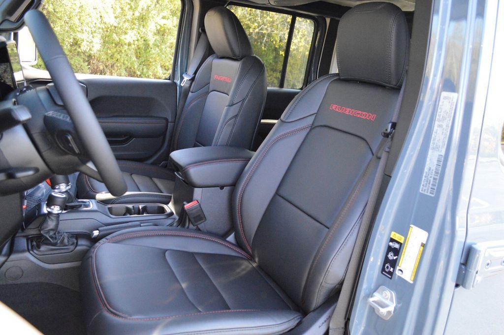 new 2026 Jeep Wrangler car, priced at $61,254