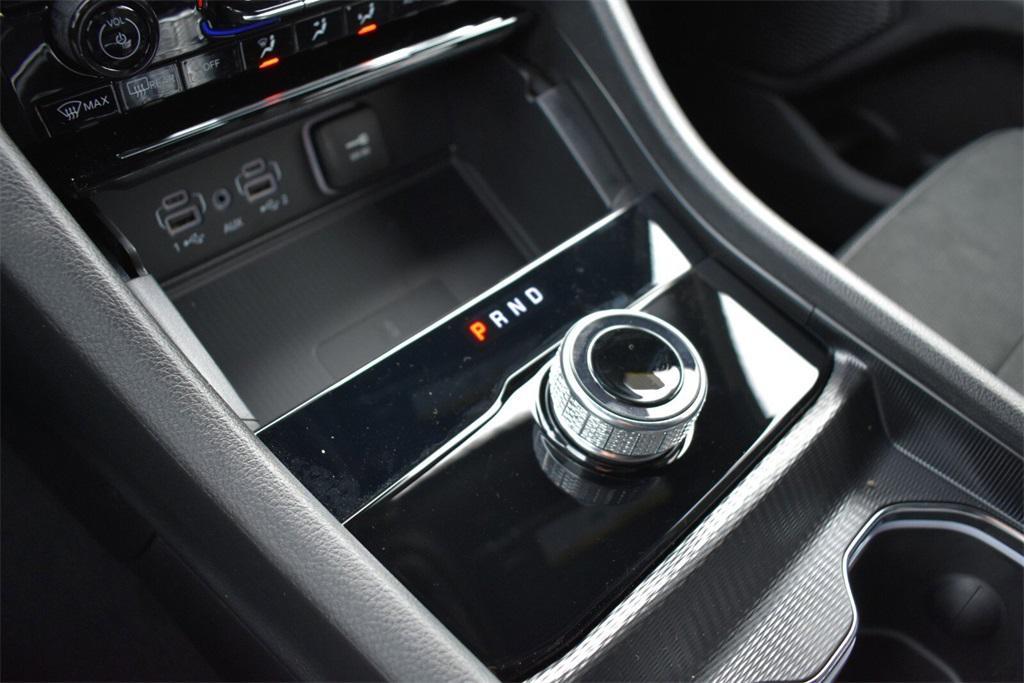 new 2025 Jeep Grand Cherokee car, priced at $42,999