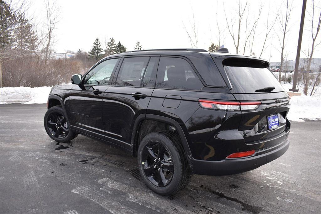 new 2025 Jeep Grand Cherokee car, priced at $42,999