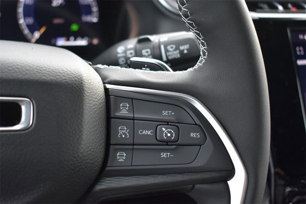 new 2025 Jeep Grand Cherokee car, priced at $42,999