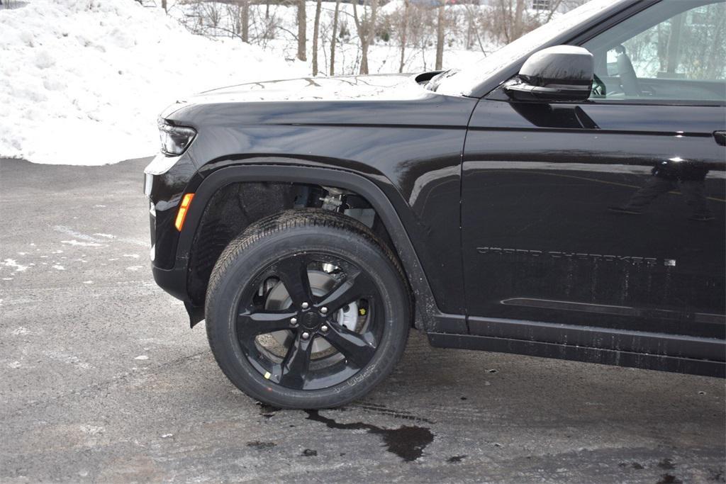 new 2025 Jeep Grand Cherokee car, priced at $42,999
