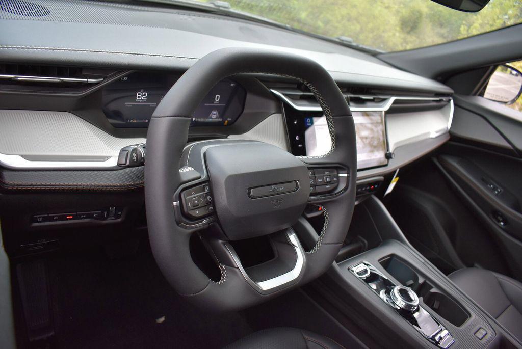 new 2026 Jeep Cherokee car, priced at $37,728