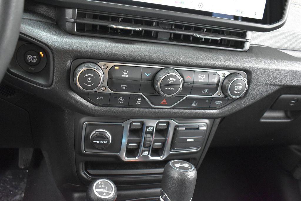 new 2026 Jeep Wrangler car, priced at $44,379