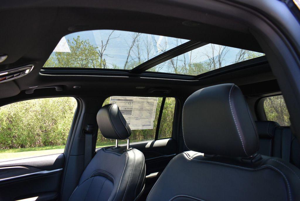 new 2026 Jeep Grand Cherokee car, priced at $50,297