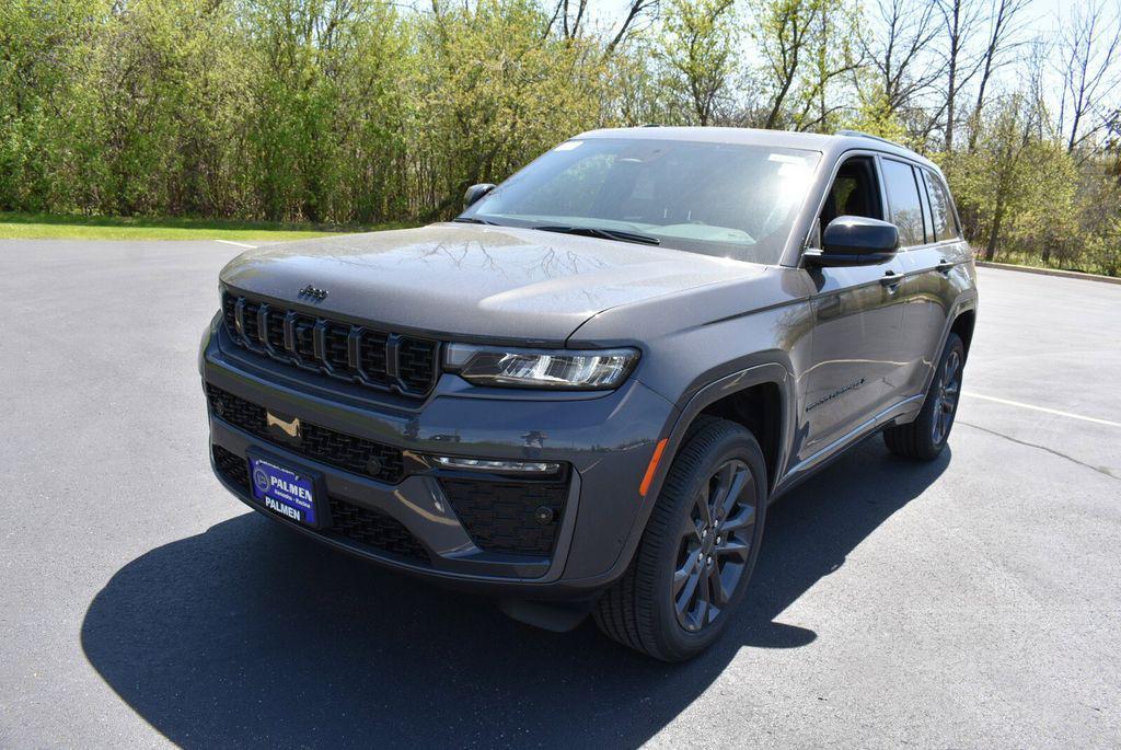 new 2026 Jeep Grand Cherokee car, priced at $50,297