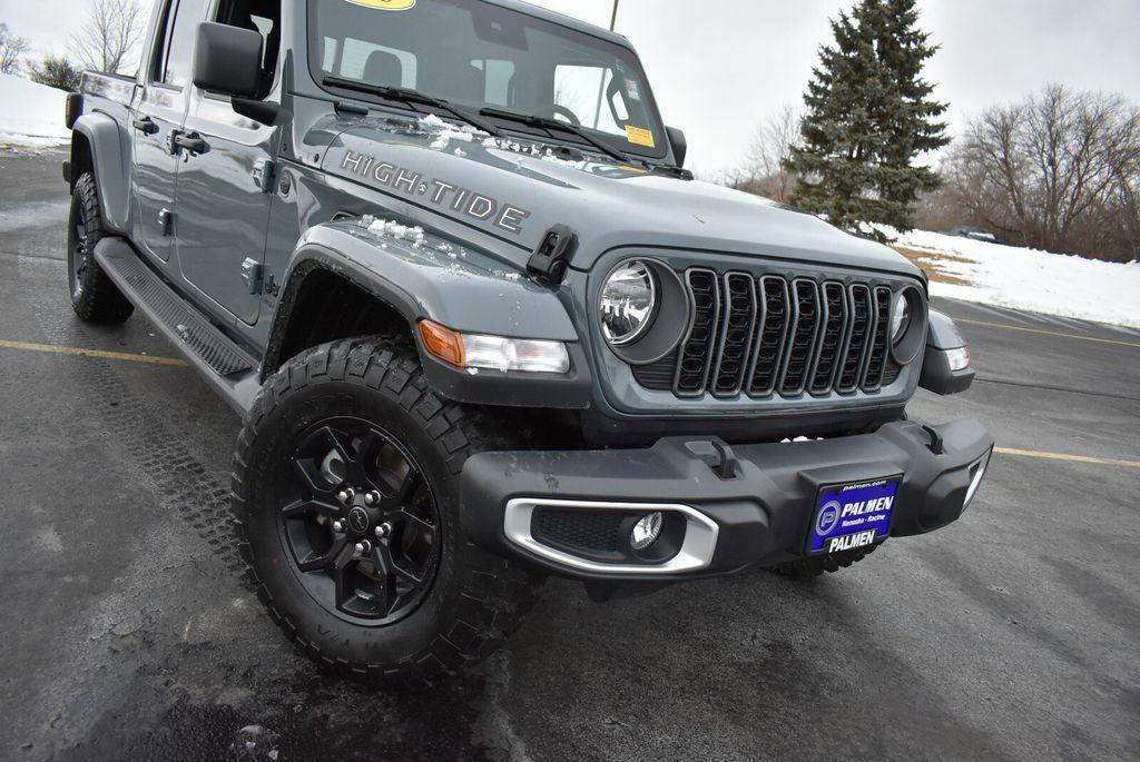 used 2025 Jeep Gladiator car, priced at $41,997