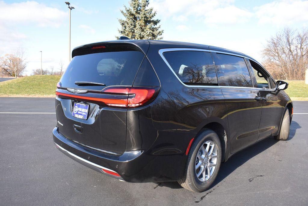 new 2026 Chrysler Pacifica car, priced at $40,992