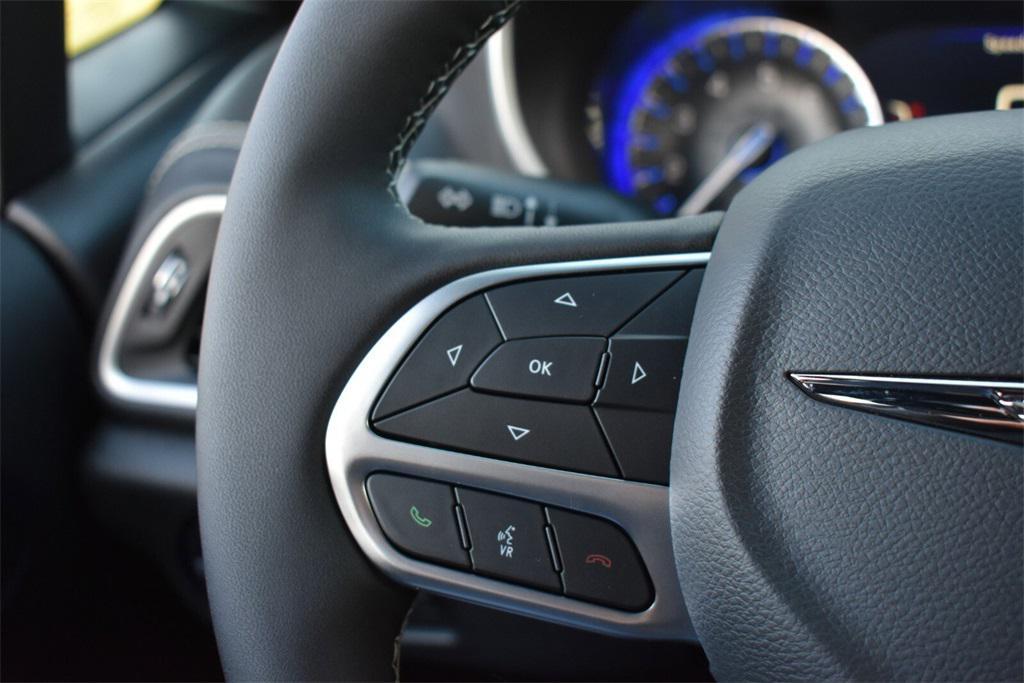 new 2026 Chrysler Pacifica car, priced at $40,692