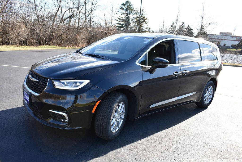 new 2026 Chrysler Pacifica car, priced at $40,992