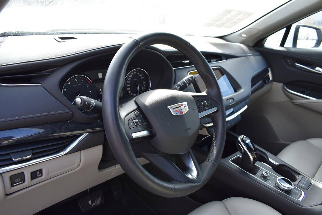 used 2022 Cadillac XT4 car, priced at $28,435