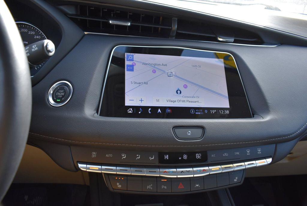 used 2022 Cadillac XT4 car, priced at $28,435