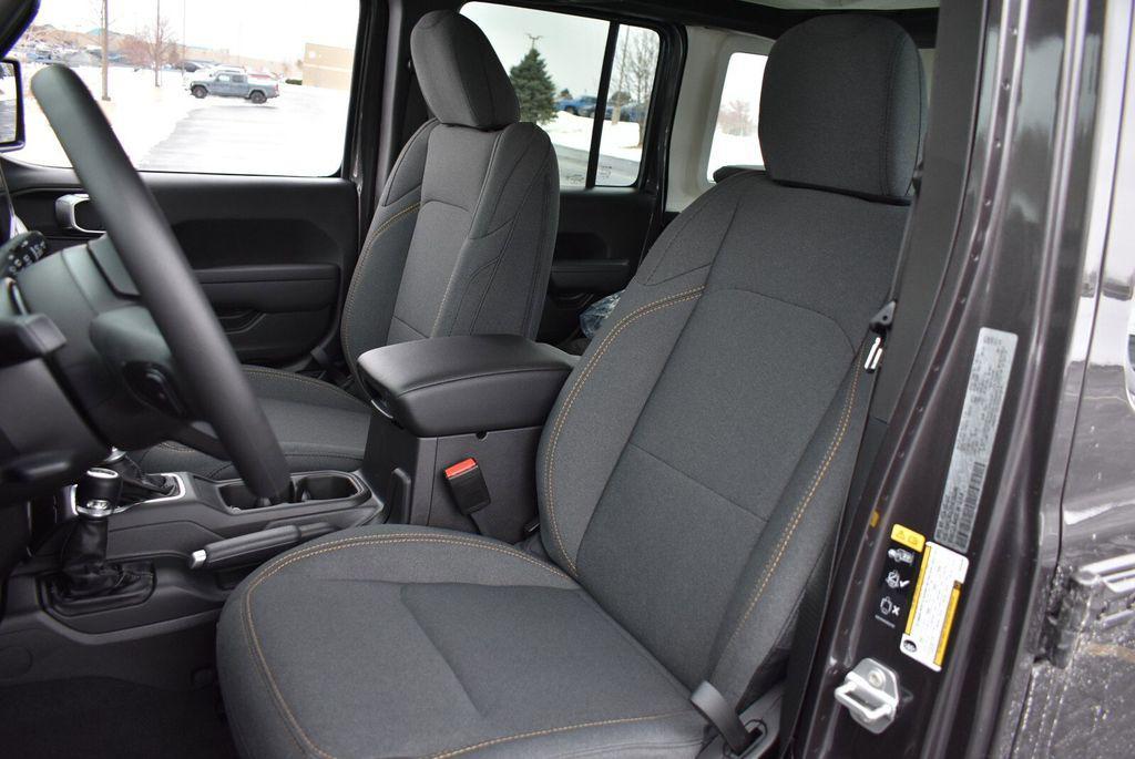 new 2026 Jeep Wrangler car, priced at $44,915