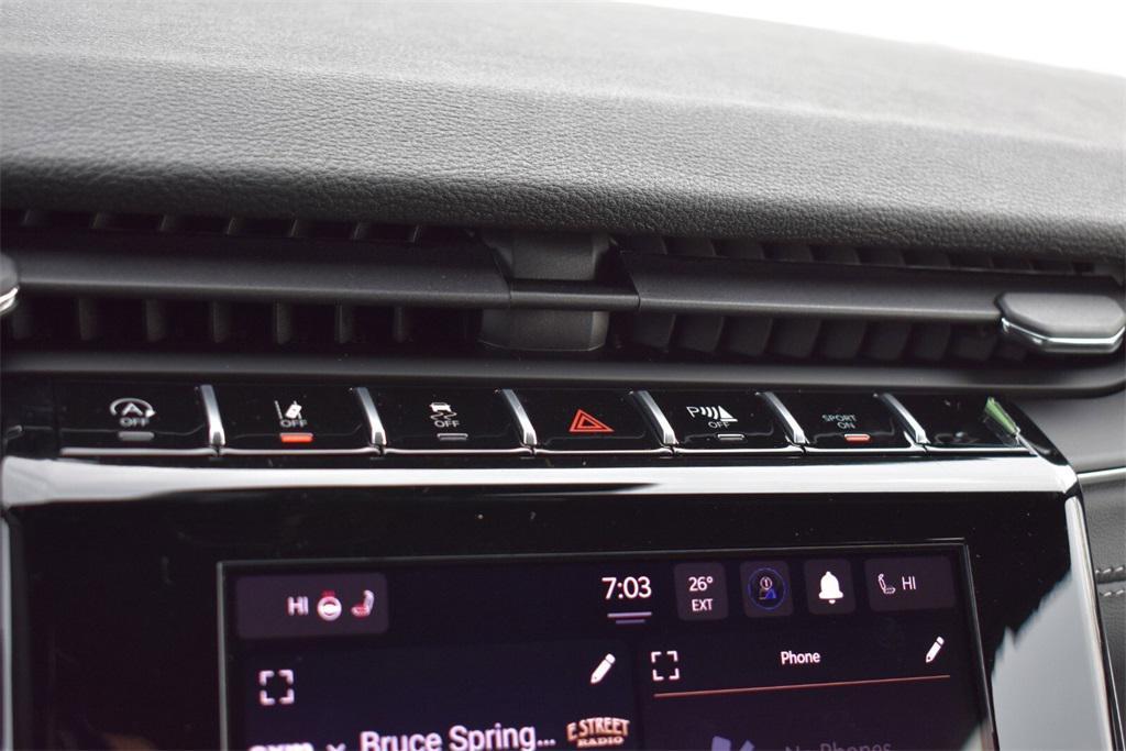 new 2025 Jeep Grand Cherokee car, priced at $42,999