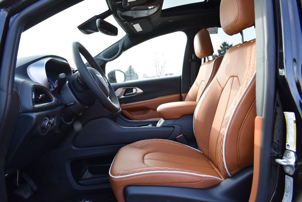 new 2026 Chrysler Pacifica car, priced at $56,437