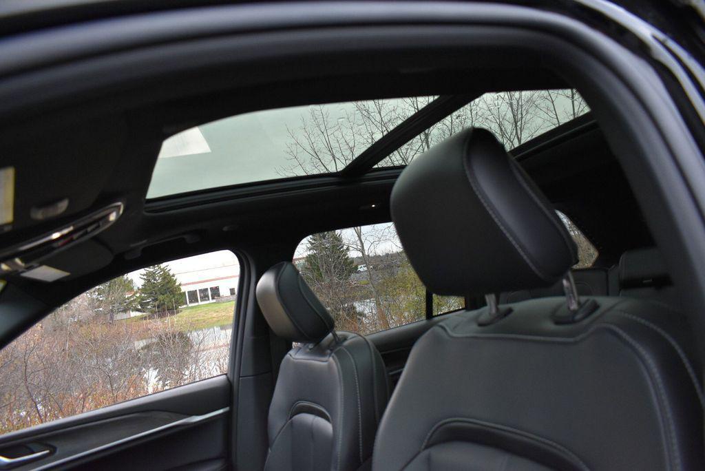 new 2025 Jeep Grand Cherokee car, priced at $46,999