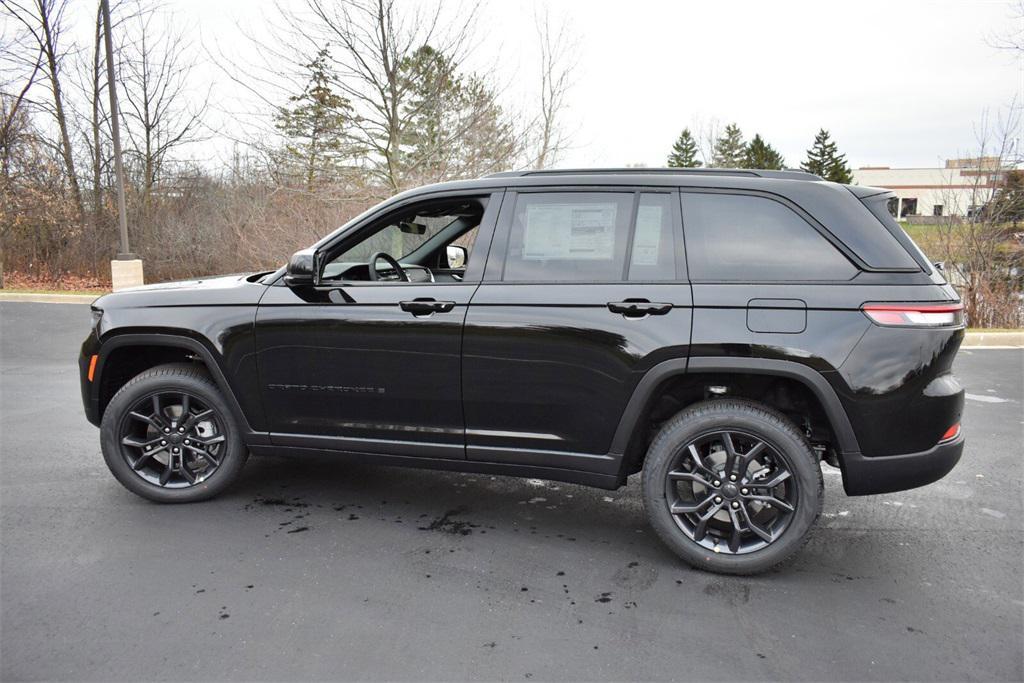 new 2025 Jeep Grand Cherokee car, priced at $47,599
