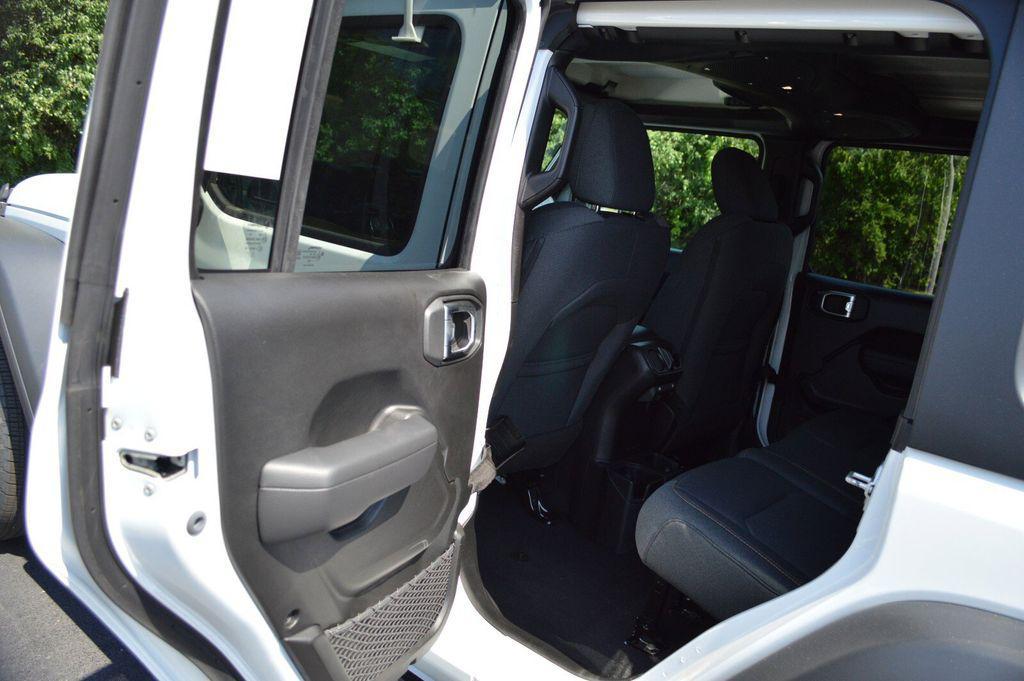 new 2025 Jeep Wrangler car, priced at $39,999