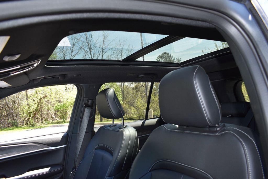 new 2026 Jeep Grand Cherokee car, priced at $42,292