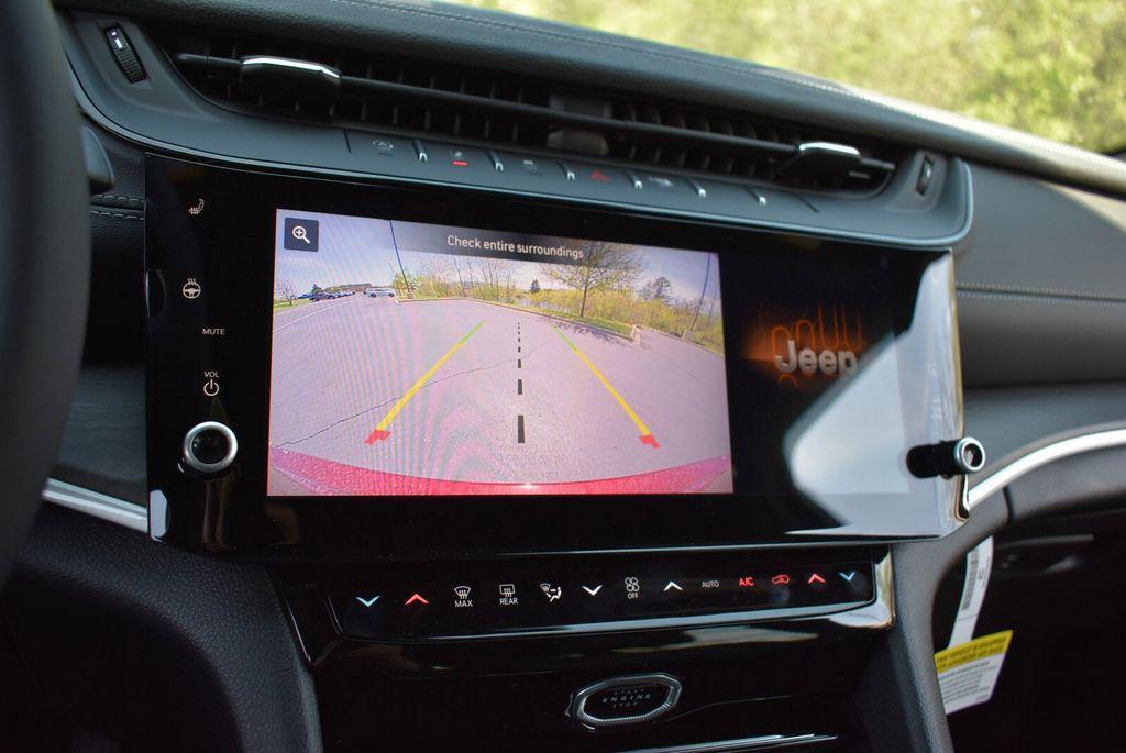 new 2026 Jeep Grand Cherokee car, priced at $42,292