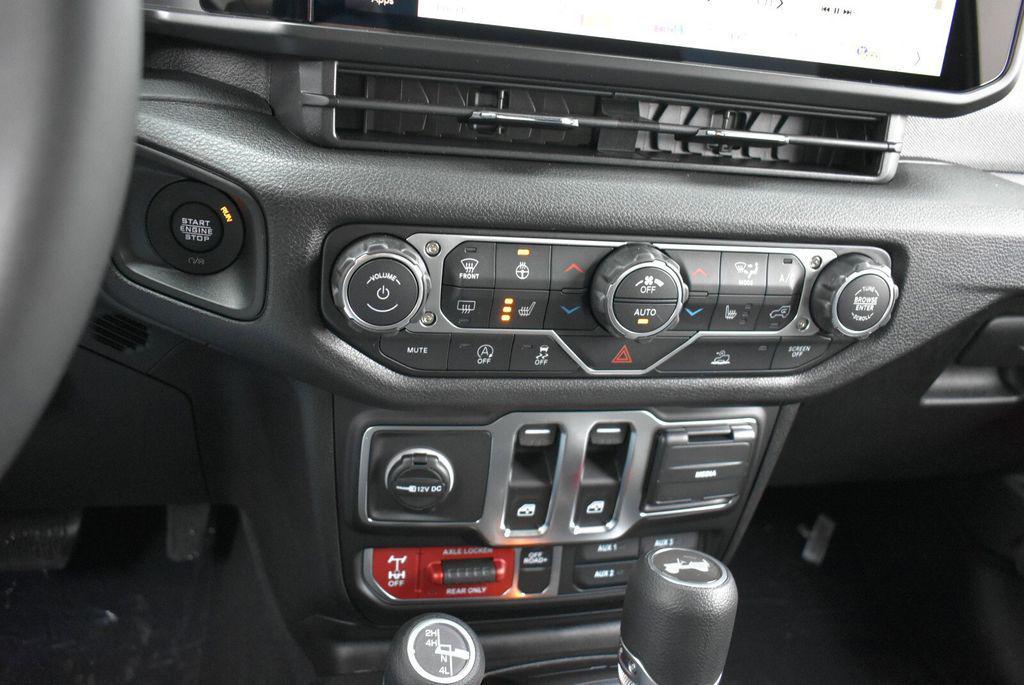 new 2026 Jeep Wrangler car, priced at $48,111