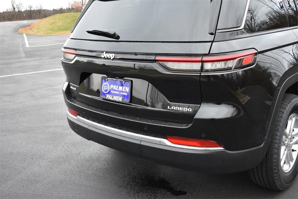new 2025 Jeep Grand Cherokee car, priced at $37,999
