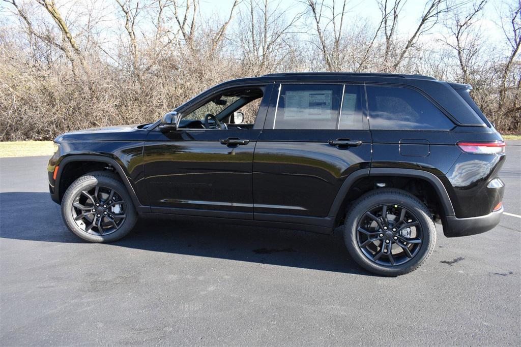 new 2025 Jeep Grand Cherokee car, priced at $47,599