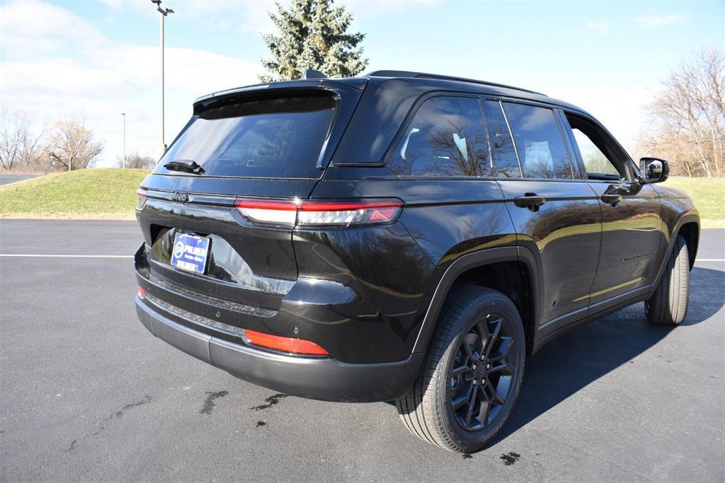 new 2025 Jeep Grand Cherokee car, priced at $47,599