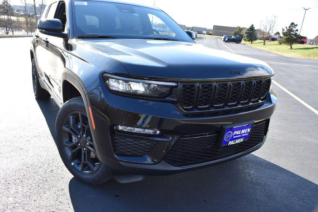 new 2025 Jeep Grand Cherokee car, priced at $46,999