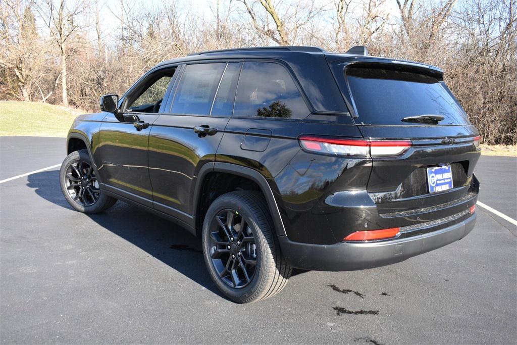 new 2025 Jeep Grand Cherokee car, priced at $47,599