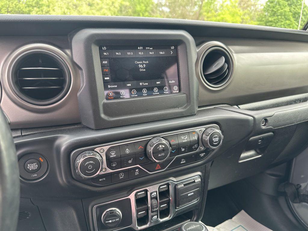 used 2022 Jeep Gladiator car, priced at $36,586