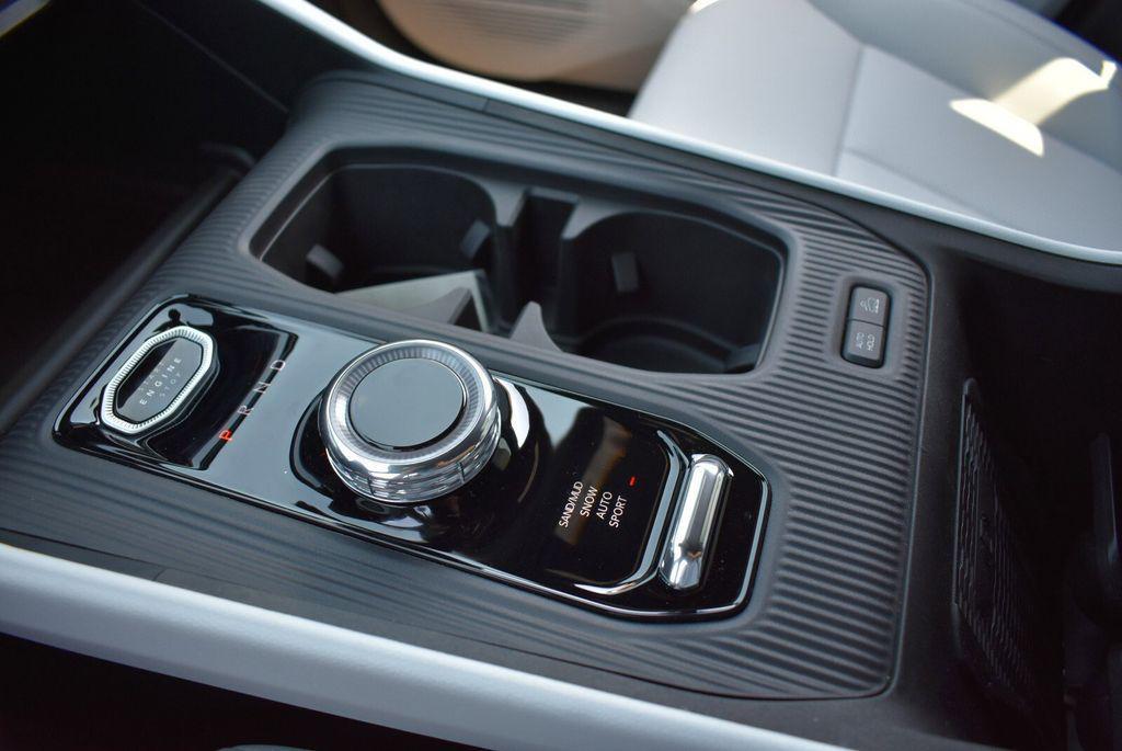 new 2026 Jeep Cherokee car, priced at $39,400
