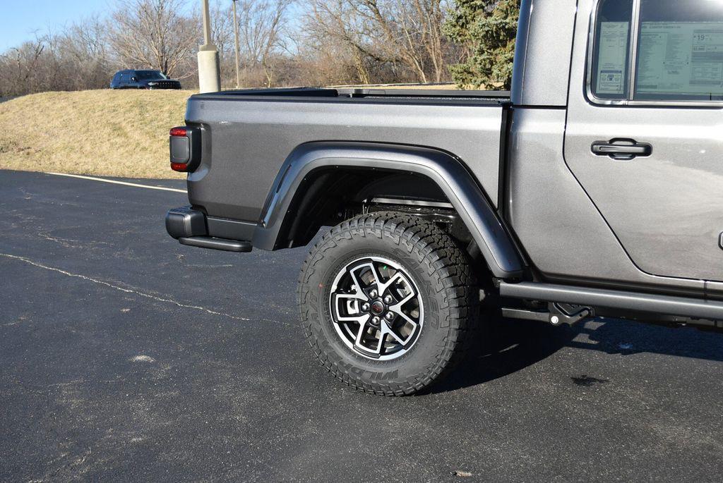new 2026 Jeep Gladiator car, priced at $60,921