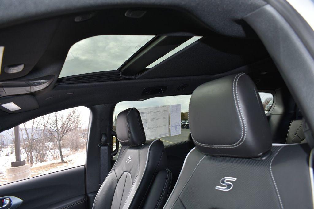 new 2026 Chrysler Pacifica car, priced at $54,530