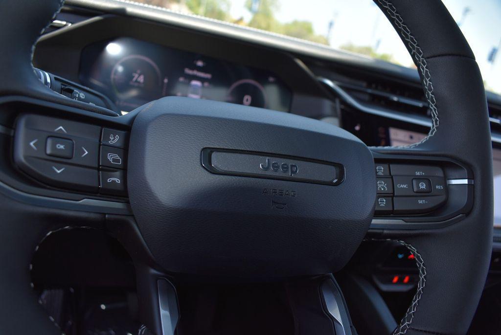 new 2026 Jeep Cherokee car, priced at $36,633