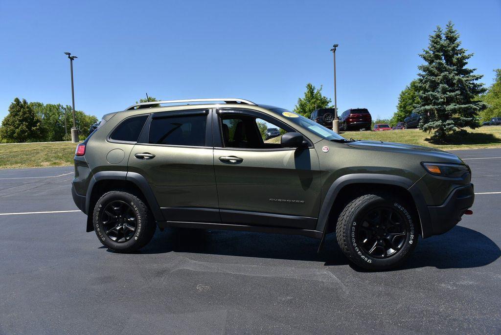 used 2019 Jeep Cherokee car, priced at $16,546