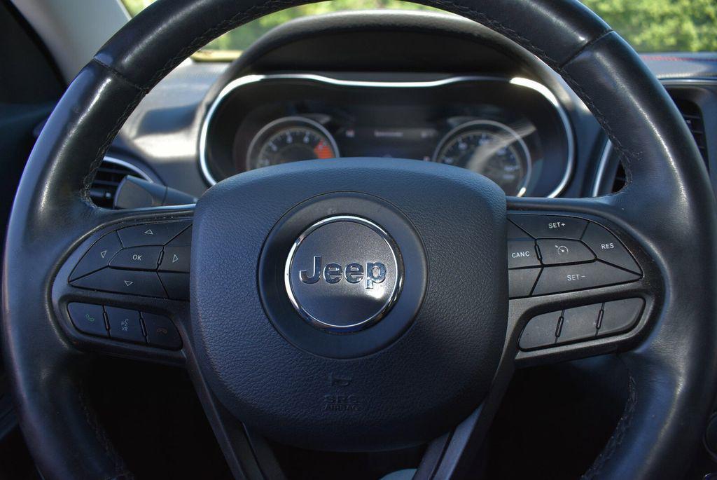 used 2019 Jeep Cherokee car, priced at $16,546