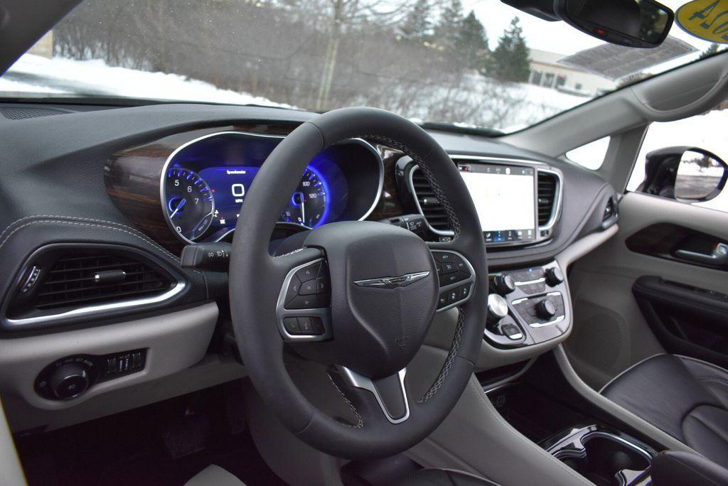 used 2024 Chrysler Pacifica car, priced at $36,924