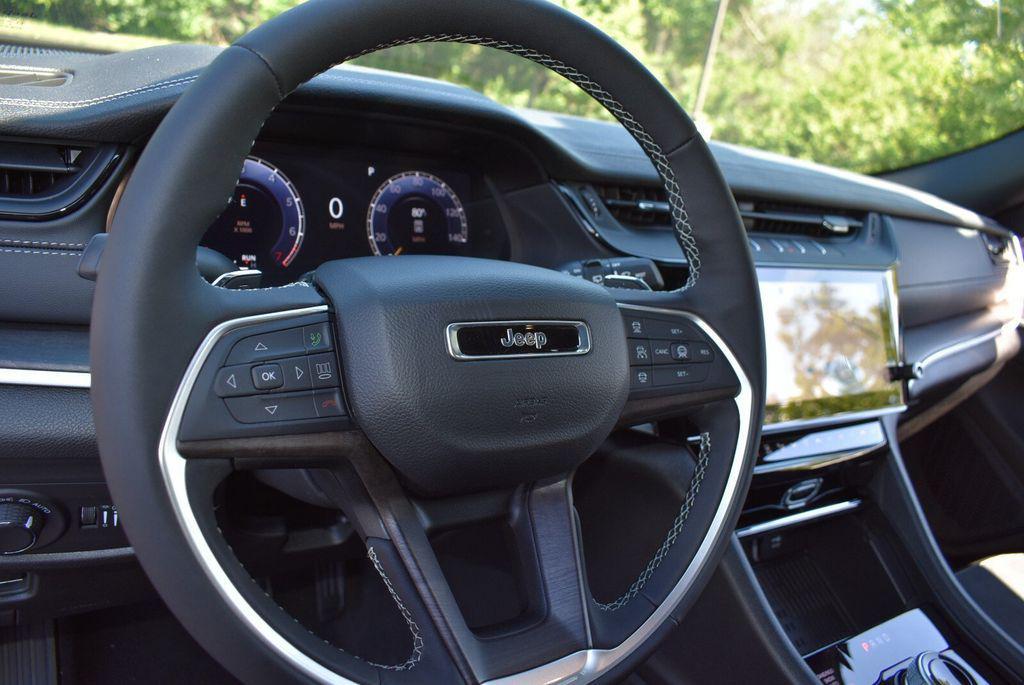 new 2026 Jeep Grand Cherokee car, priced at $42,138