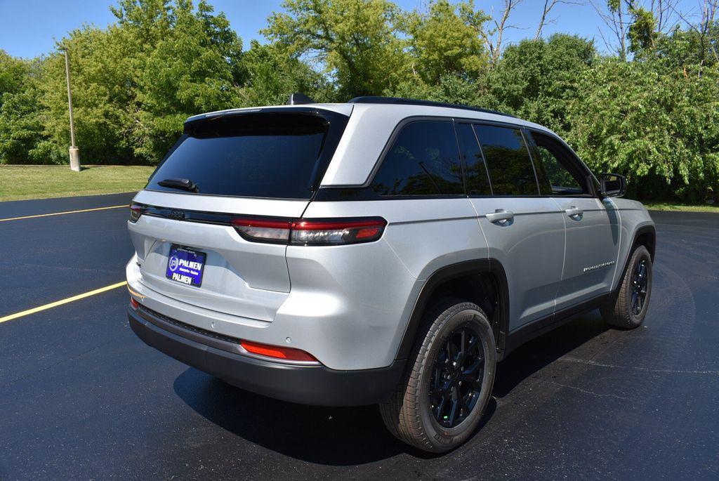 new 2026 Jeep Grand Cherokee car, priced at $42,138