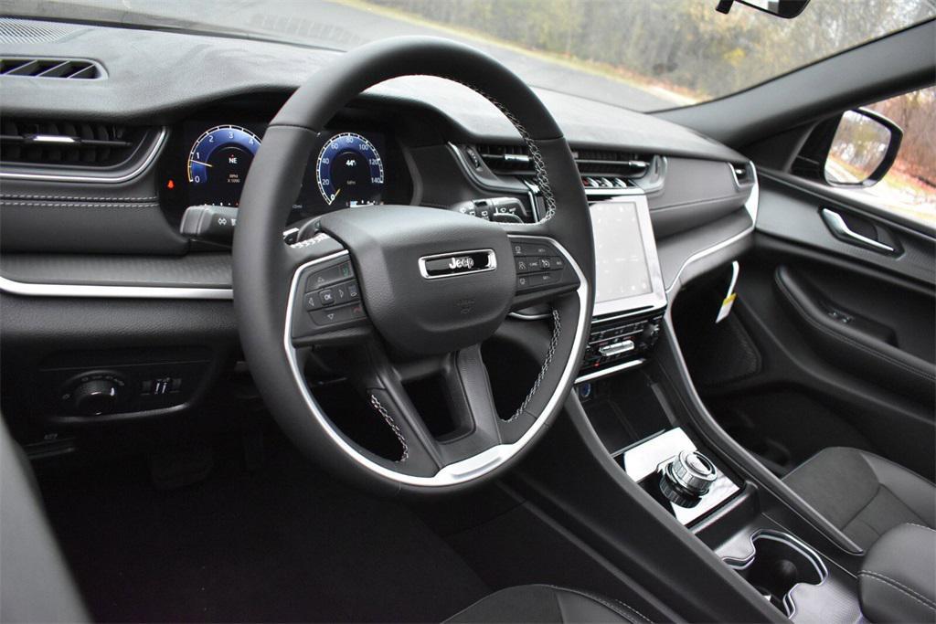 new 2025 Jeep Grand Cherokee L car, priced at $42,999
