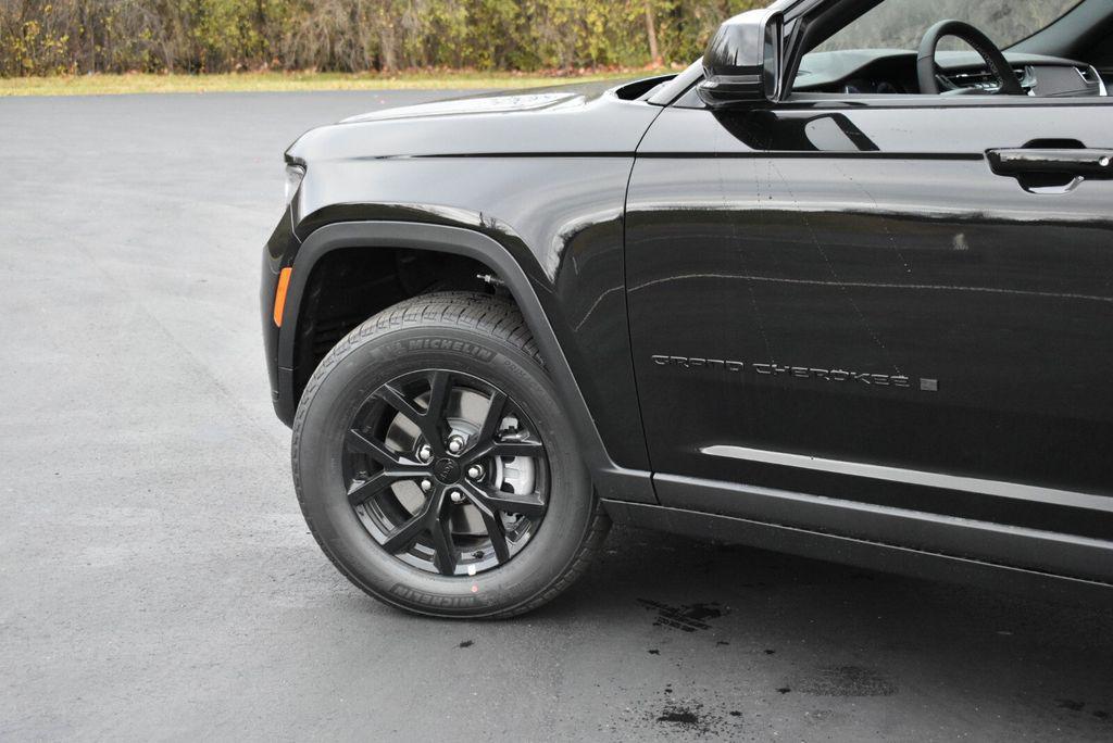 new 2025 Jeep Grand Cherokee L car, priced at $40,999