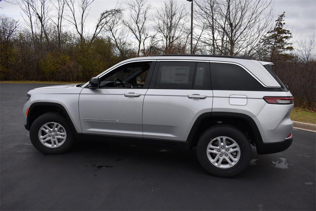 new 2025 Jeep Grand Cherokee car, priced at $37,999