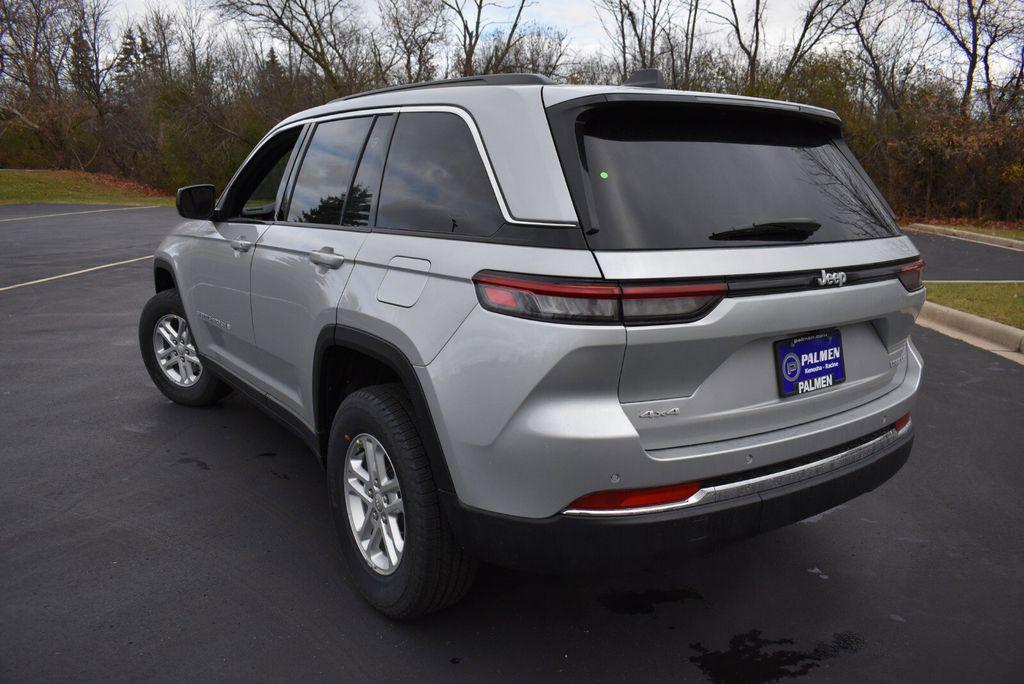 new 2025 Jeep Grand Cherokee car, priced at $33,990
