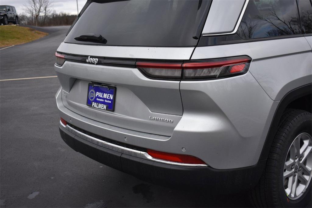 new 2025 Jeep Grand Cherokee car, priced at $37,999