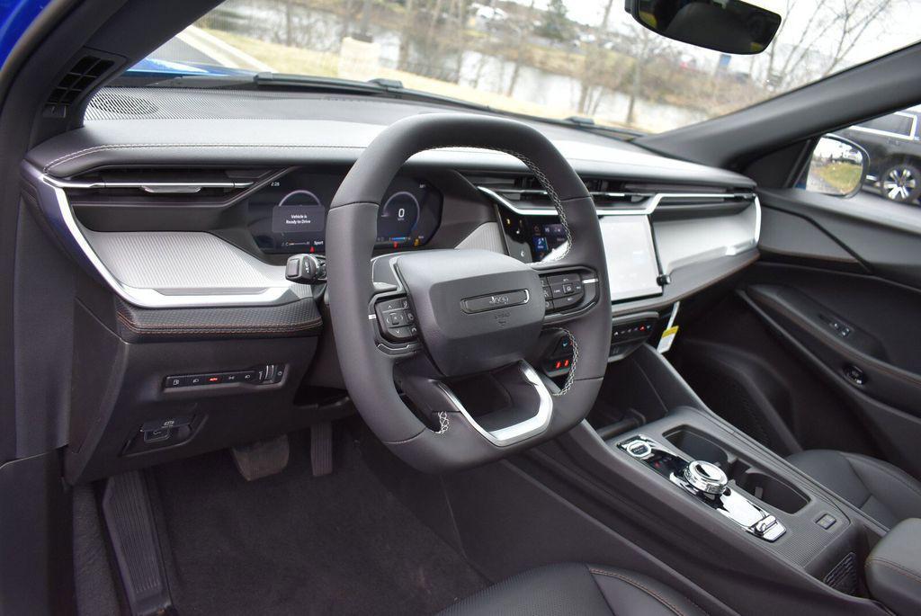 new 2026 Jeep Cherokee car, priced at $42,902