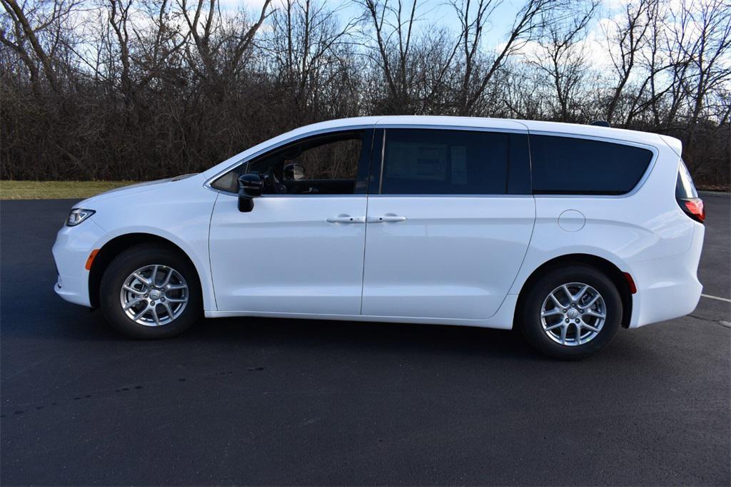 new 2026 Chrysler Pacifica car, priced at $41,192