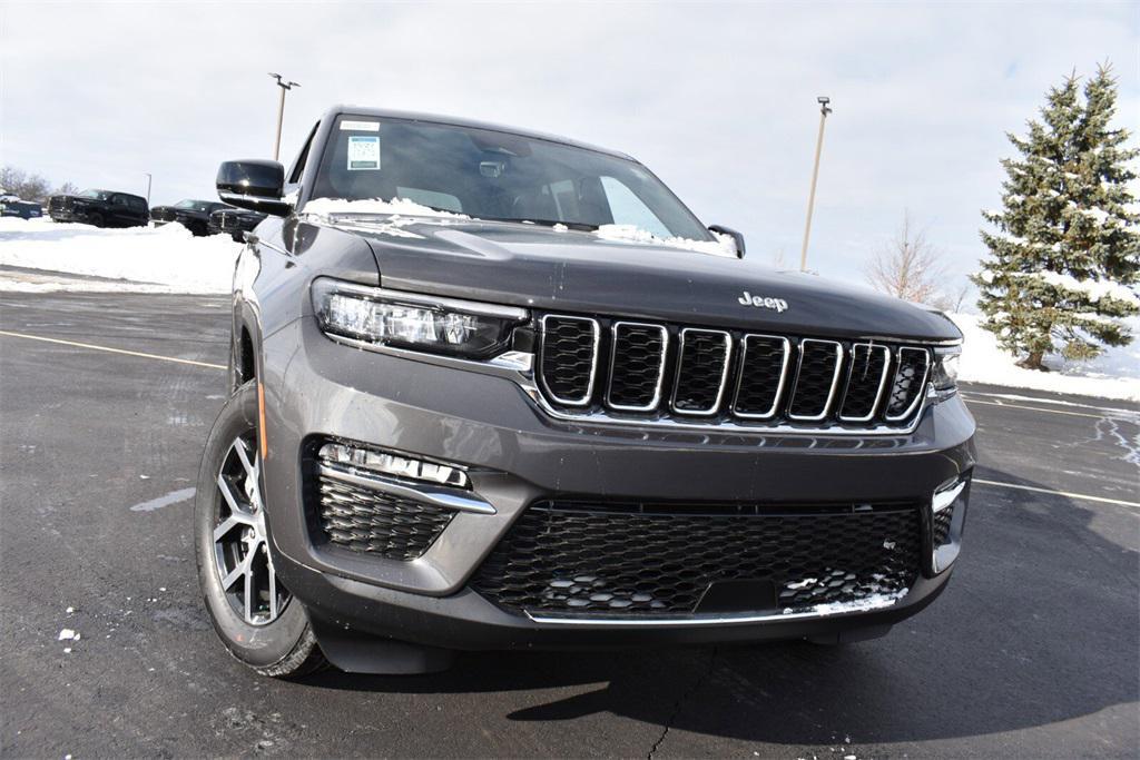 new 2025 Jeep Grand Cherokee car, priced at $42,499