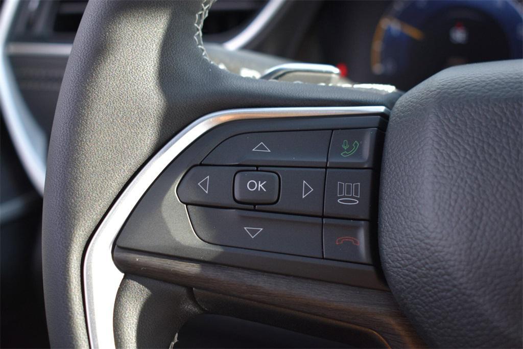 new 2025 Jeep Grand Cherokee car, priced at $42,499