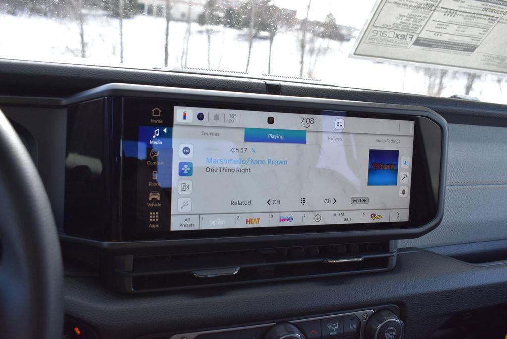 new 2026 Jeep Gladiator car, priced at $43,827